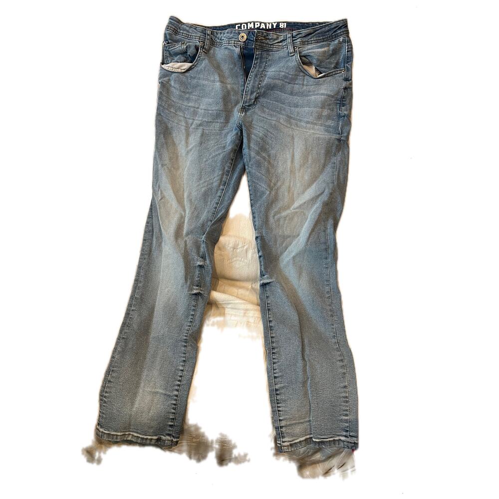 Company 81 Distressed Straight Leg Jeans 36x32